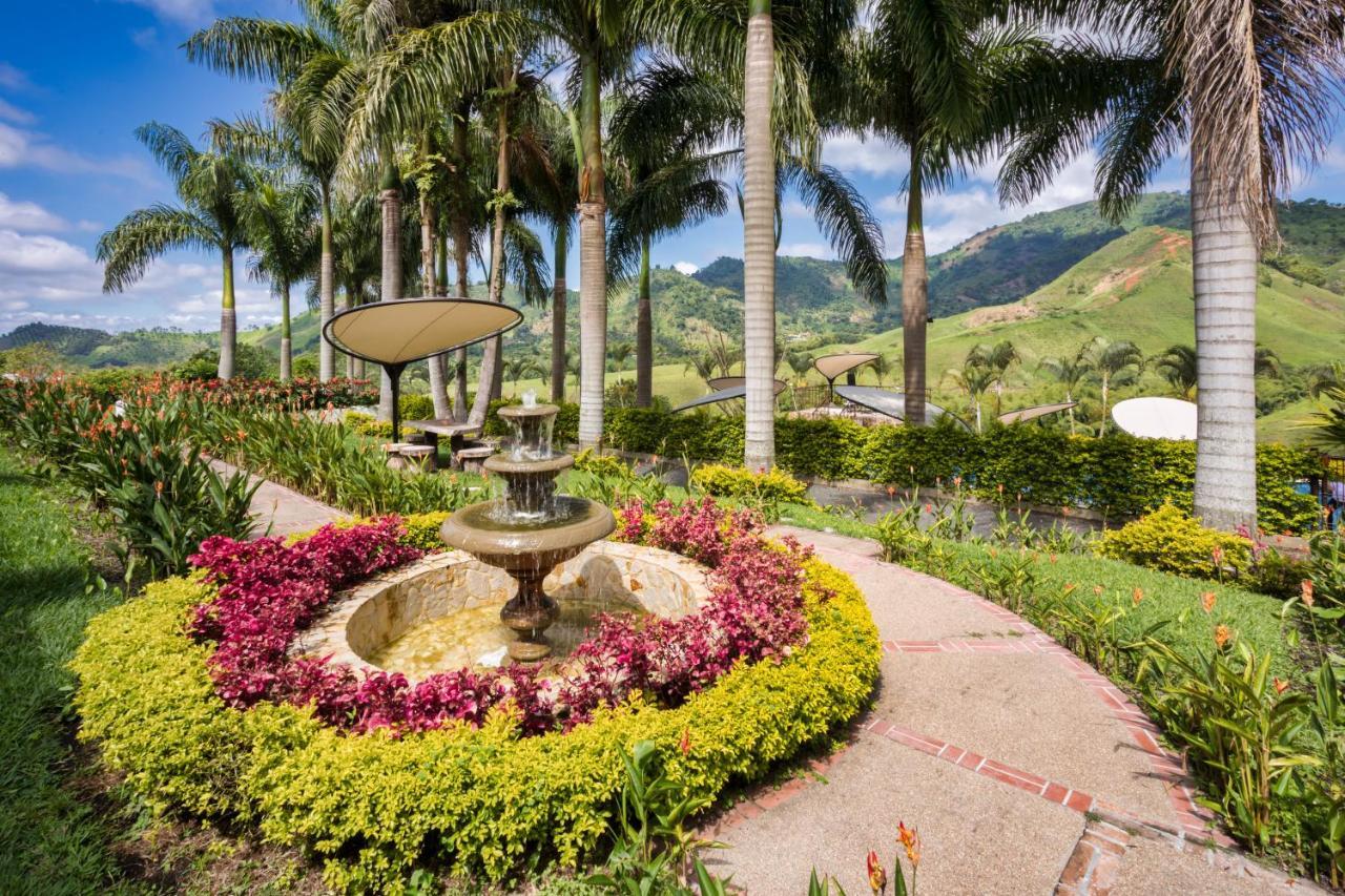 Hotel Casa San Carlos Lodge Pereira Combia Baja Екстериор снимка