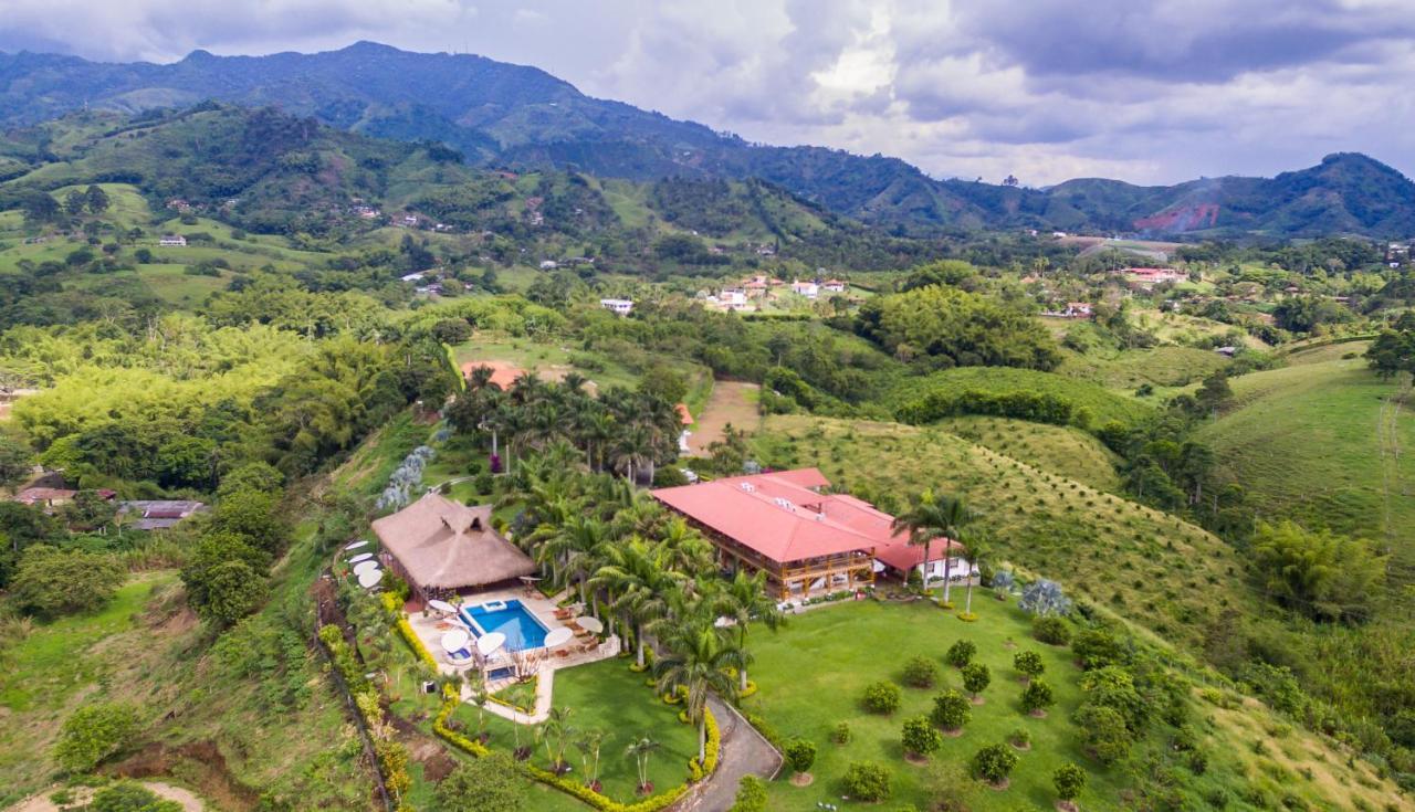 Hotel Casa San Carlos Lodge Pereira Combia Baja Екстериор снимка